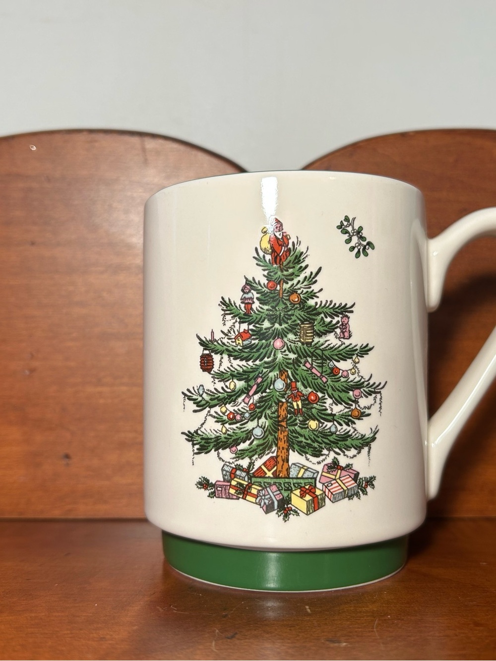 Quantity 1 - Spode Christmas 12 oz Mug 4.5” wide x 4” tall
